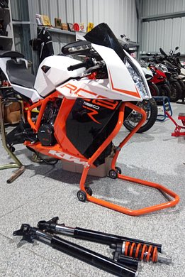 415697284_207163915800078_4998316107183377286_n